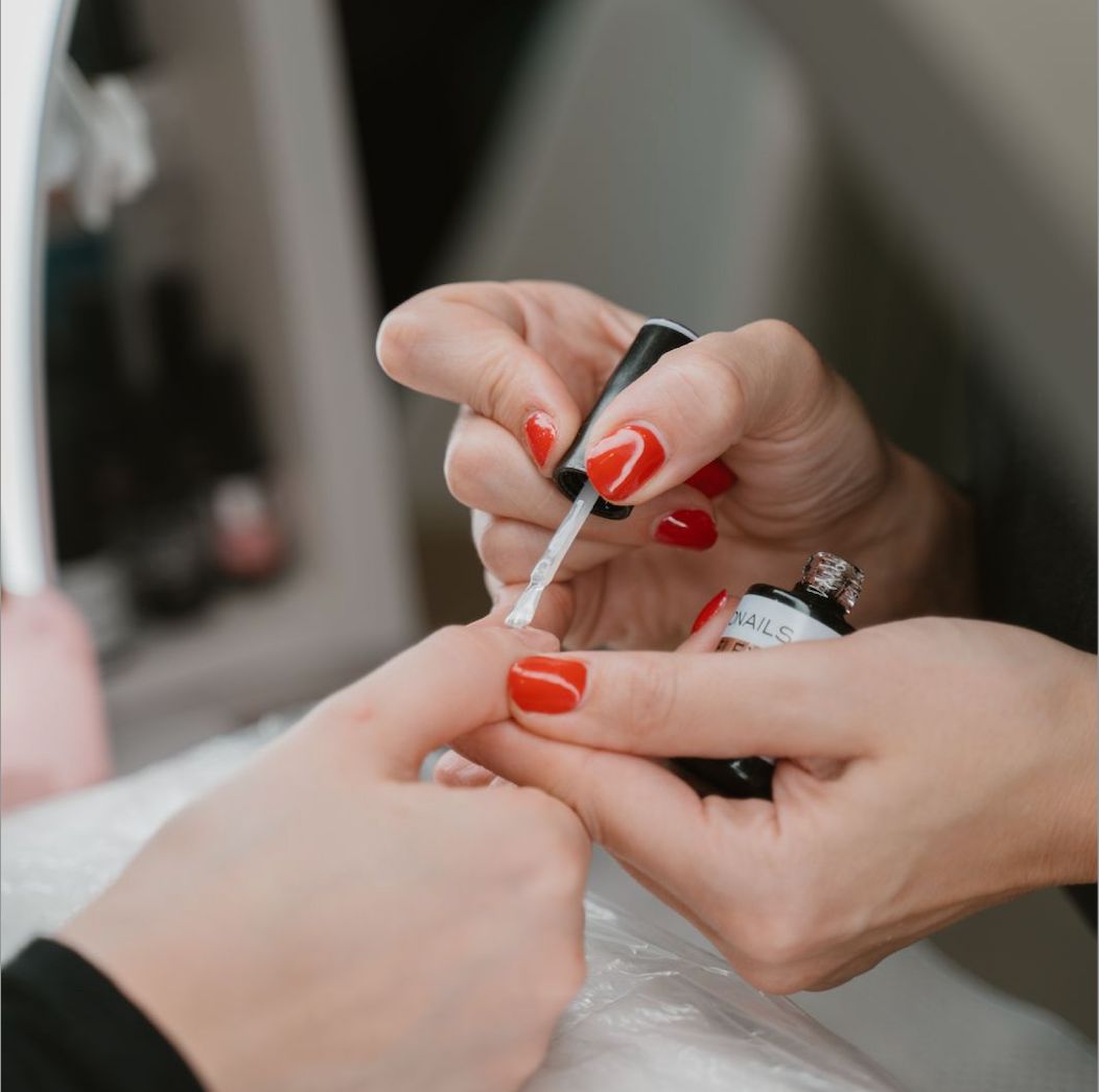 unghie semipermanente beauty center
